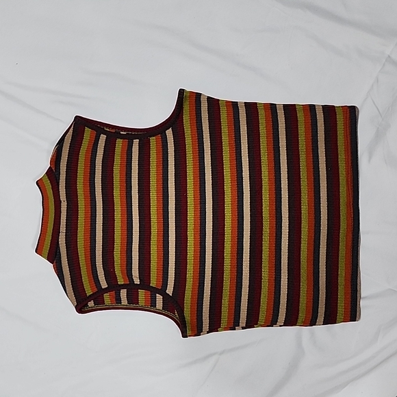 🫧 multi-colored keyhole tank 🫧 - Picture 4 of 5